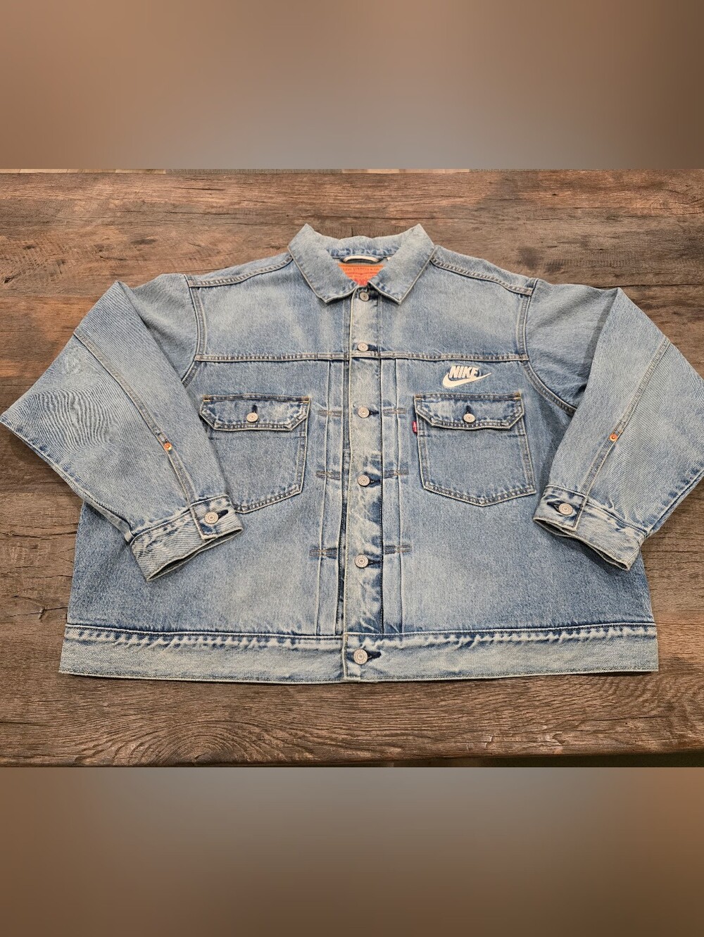 LEVIS X NIKE DENIM TRUCKER JEAN JACKET MENS